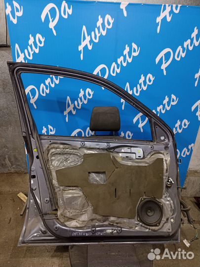 Mitsubishi Outlander 1 CU5W дверь передняя левая