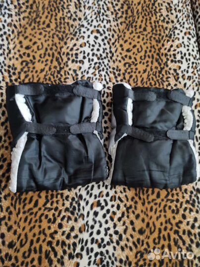 Муфта варежки на коляску черные