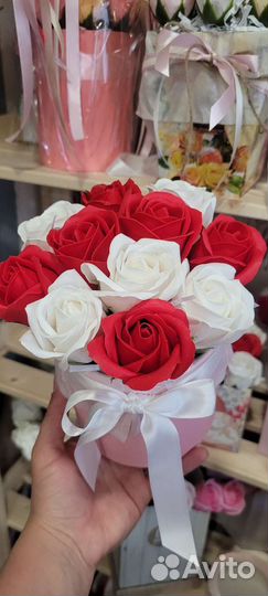 Мыльные цветы в коробке/Букеты /Розы