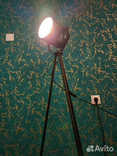 Торшер напольный