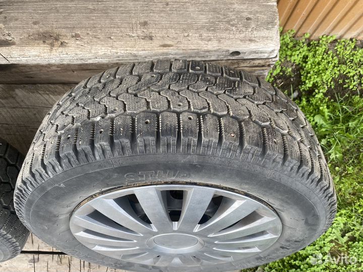 Yokohama IceGuard Stud IG65 19.5/65 R15