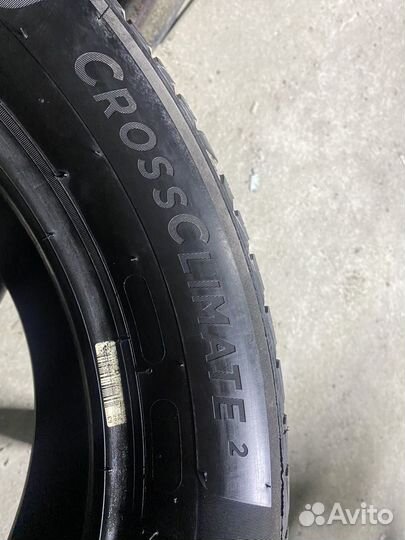 Michelin CrossClimate 2 215/55 R17