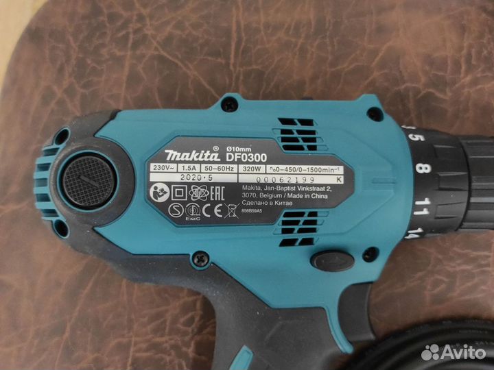 Дрель-шуруповёрт Makita DF0300 сетевая