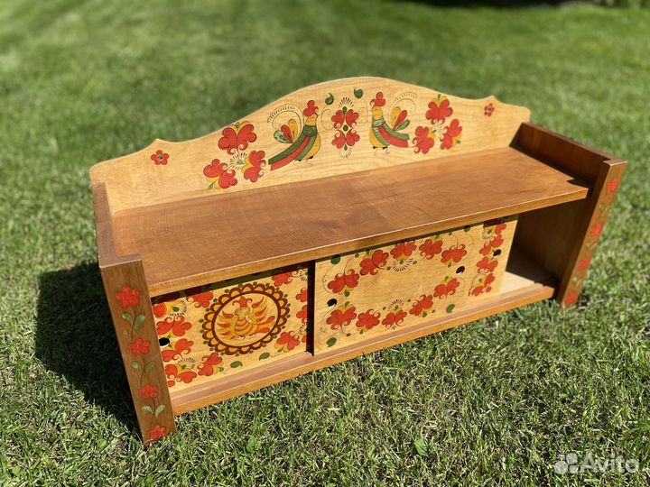 Полка настенная с узором, росписью