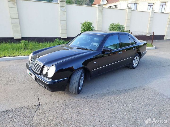 Mercedes-Benz E-класс 3.2 AT, 1995, 220 000 км