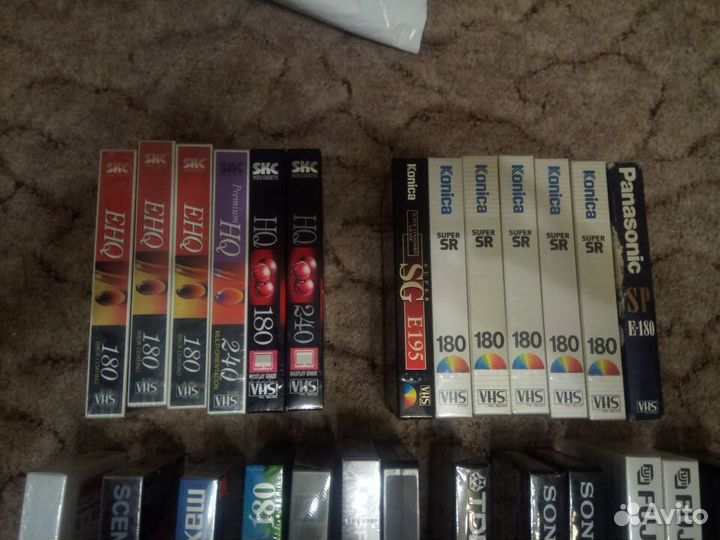 Видеокассеты с записями