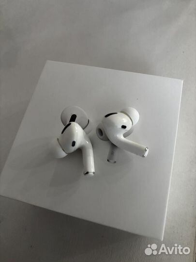 Беспроводные наушники apple airpods pro 1