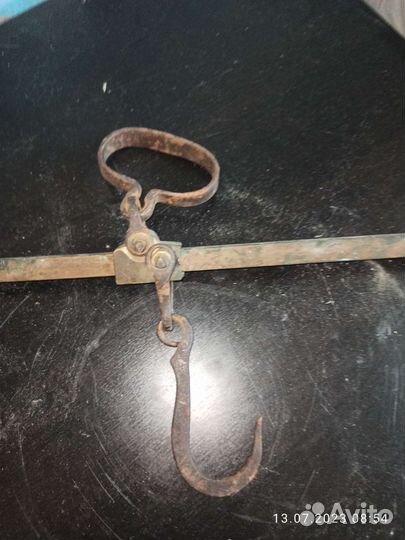 Весы старинные