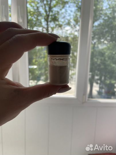 Пигменты Mac для глаз