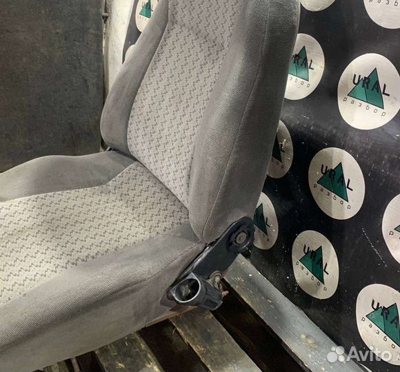 Сиденье переднее левое Ваз 2110 2111 2112
