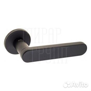 Дв. Ручк. Fratelli pippa 7.7 на круг. розетке чер