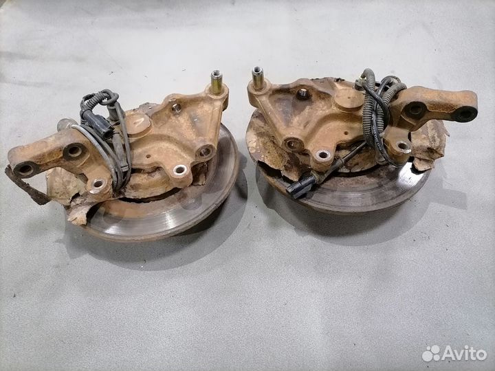 Кулак поворотный со ступицей задний для Kia Shuma