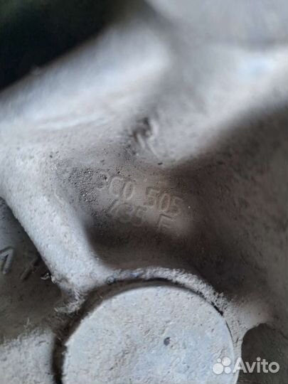 Цапфа задняя Volkswagen Passat B6