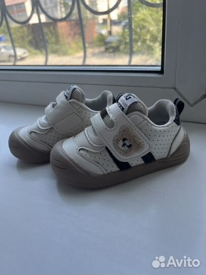Кроссовки детские
