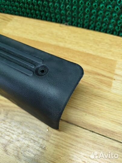 Накладка порога передняя правая Лада Гранта granta