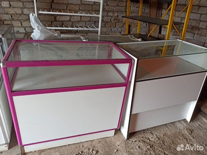 Прилавки и витрины