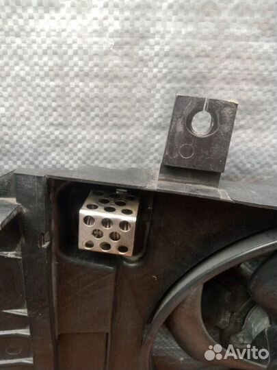 Вентилятор охлаждения радиатора Nissan Note E11