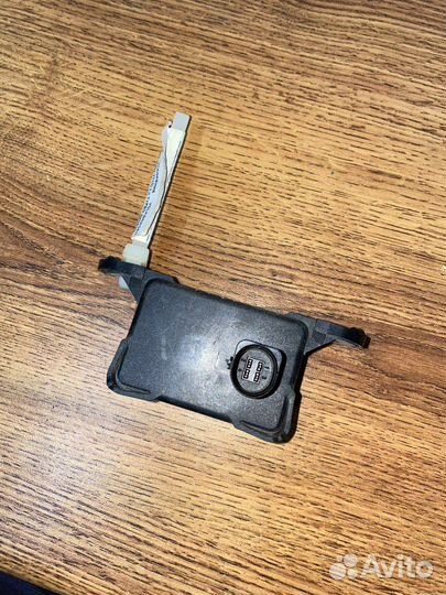 7H0907652A Датчик ускорения VW touareg/audi Q7