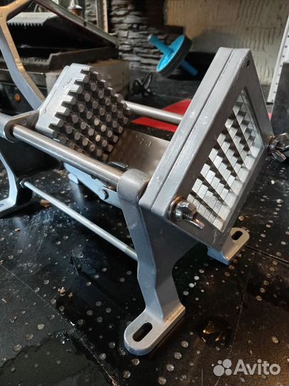 Пресс для нарезки Hurakan HKN-HC03