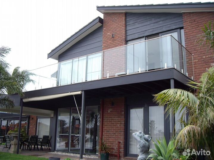 Ограждение для балкона из стекла