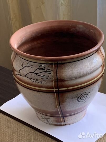Горшок керамический,большой