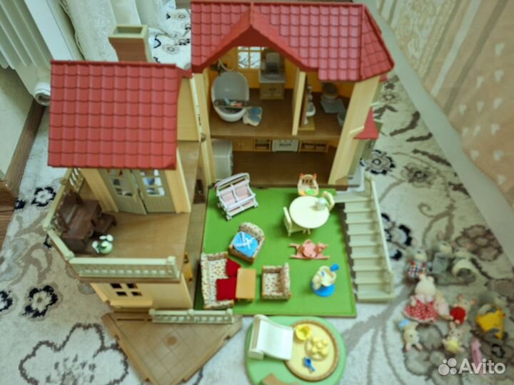 Sylvanian families большой дом со светом