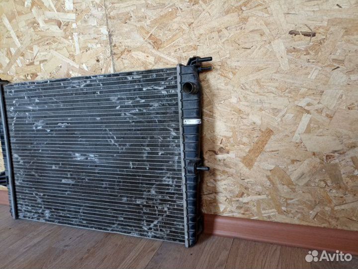 Радиатор Renault Megane 3