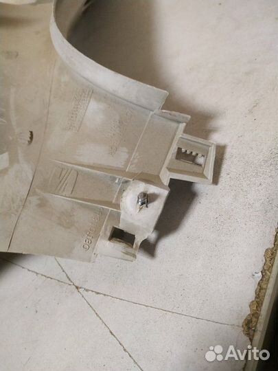 Обшивка стойки задняя правая Seat Ibiza IV