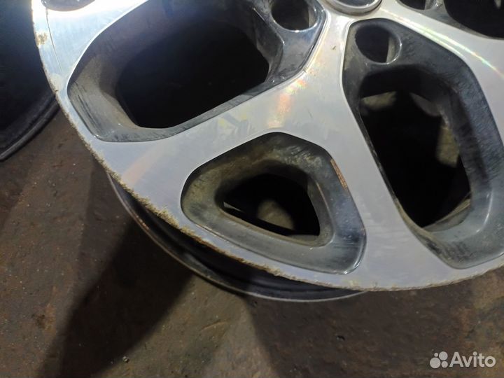 В наличии литые диски Renault Kaptur