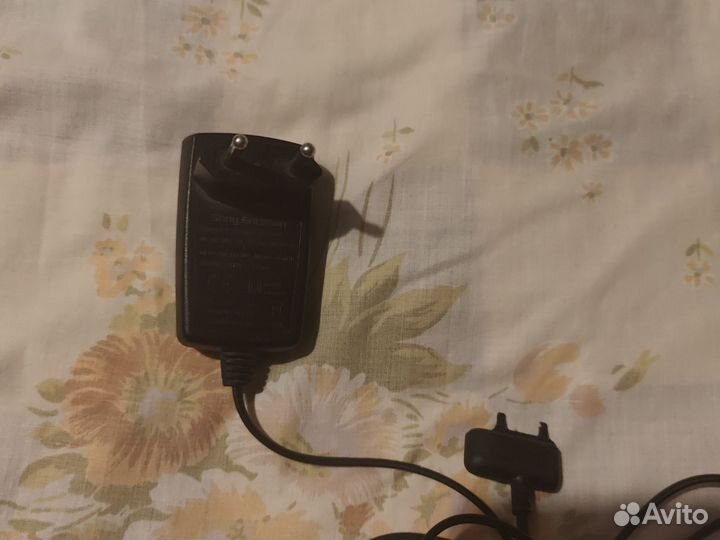 Зарядное устройство (зарядка )для Sony Ericsson