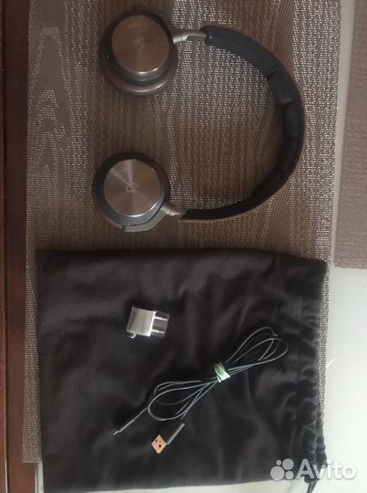 Беспроводные наушники bang olufsen H8