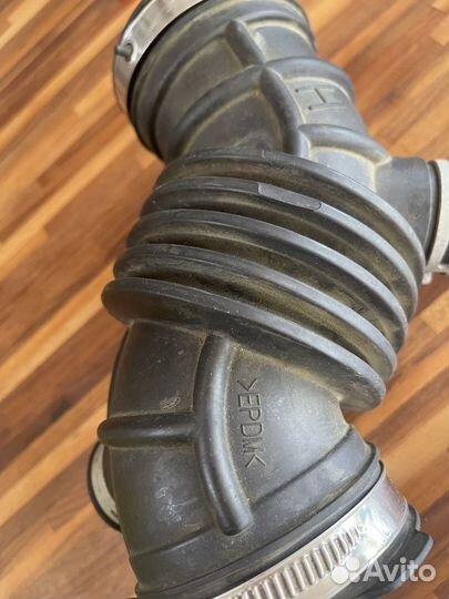 Патрубок воздушного фильтра Nissan Qashqai J11