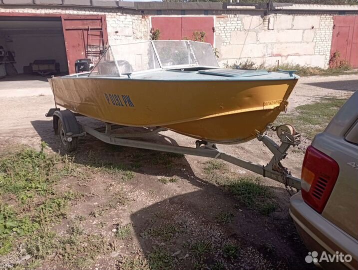 Моторная лодка
