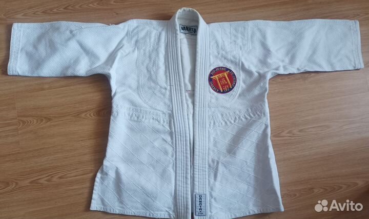Костюм для занятий айкидо, тхеквондо, дзюдо