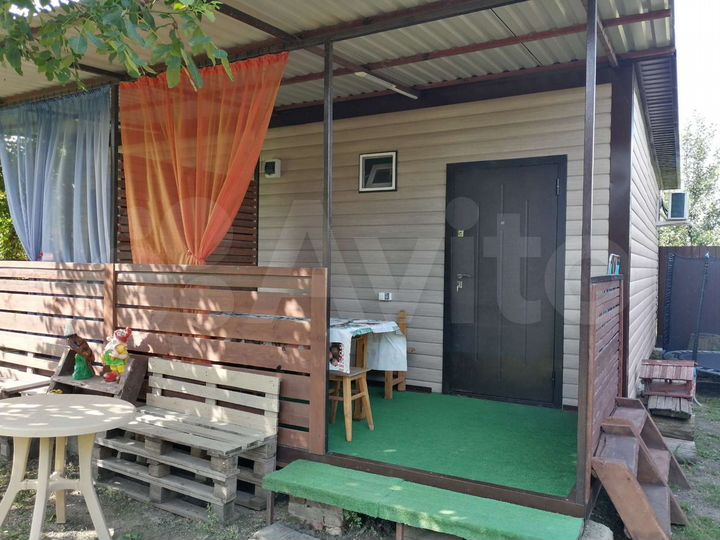 Дом 20 м² на участке 5 сот.