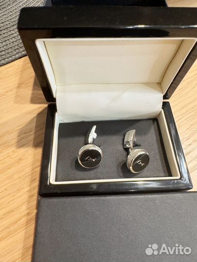 Запонки Jaguar Xj