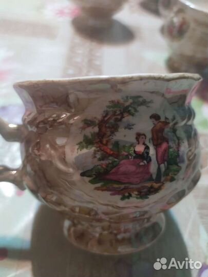 Фарфоровые чашки