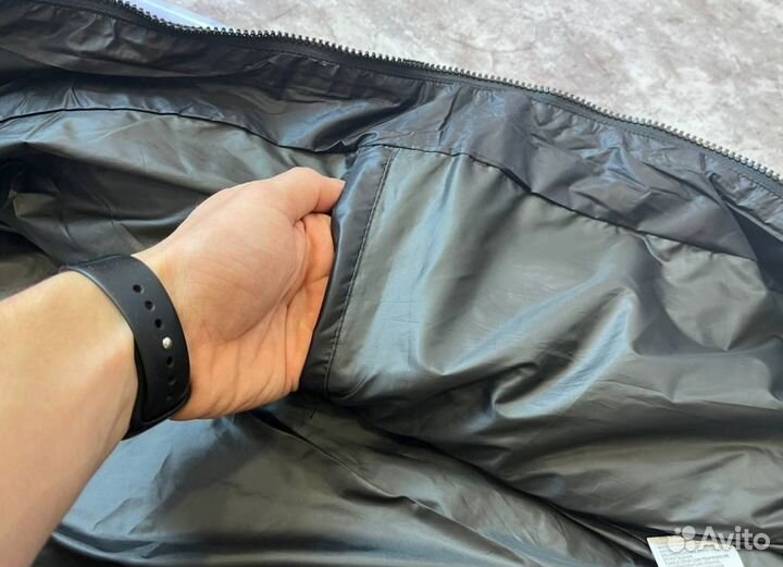 Легкие куртки Tommy Hilfinger эргономичные