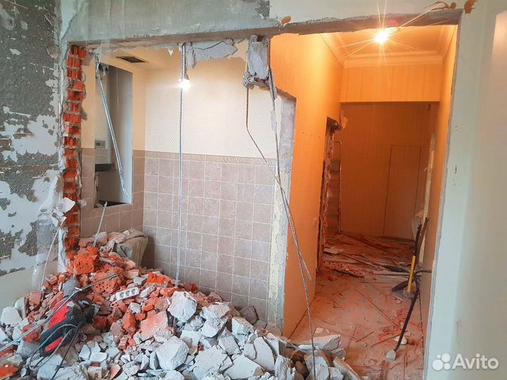 Демонтажные работы - стены, плитка, штукатурка