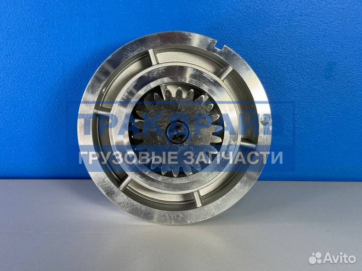 Насос водяной для грузовиков Маз Урал с двигателем ямз 650 651