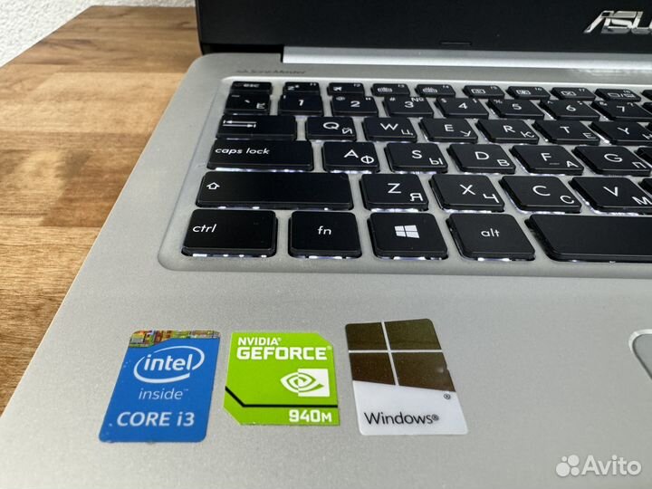 Игровой Asus металл FHD i3-5010 12Gb GT940 SSD+500