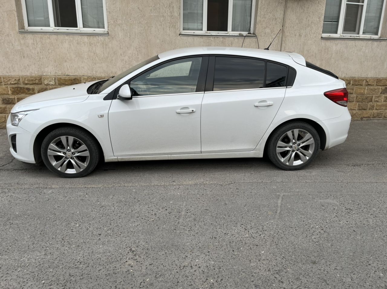 Chevrolet Cruze: фото владельца