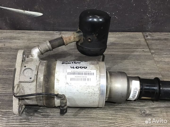 Стойка пневматическая задняя правая Audi A8 D3