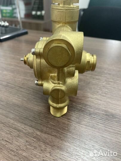 Трехходовой клапан 8023/8029 нов nevalux 15034