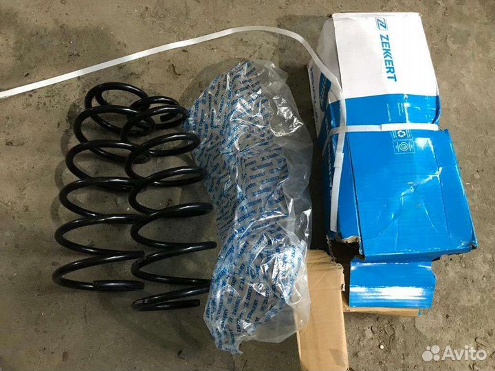 Пружины передние Volkswagen Golf III