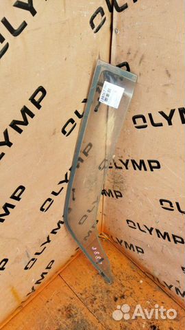 Ветровик передний левый Mitsubishi Pajero V75W