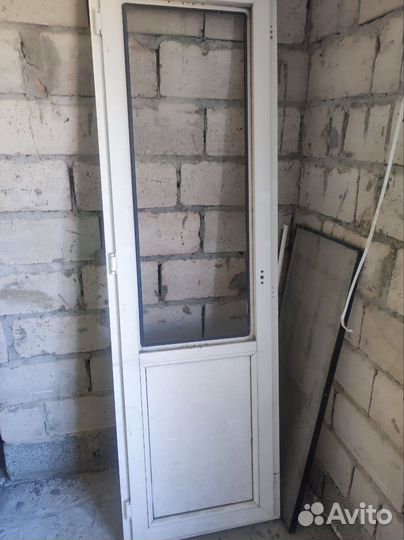 Дверь пластиковая