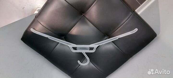 Вешалки плечики новые,бесплато