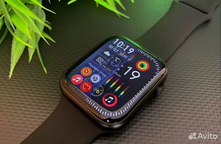 Apple Watch 9 с яблоком