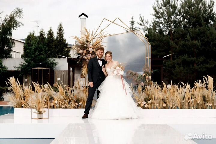 Декоратор на свадьбу